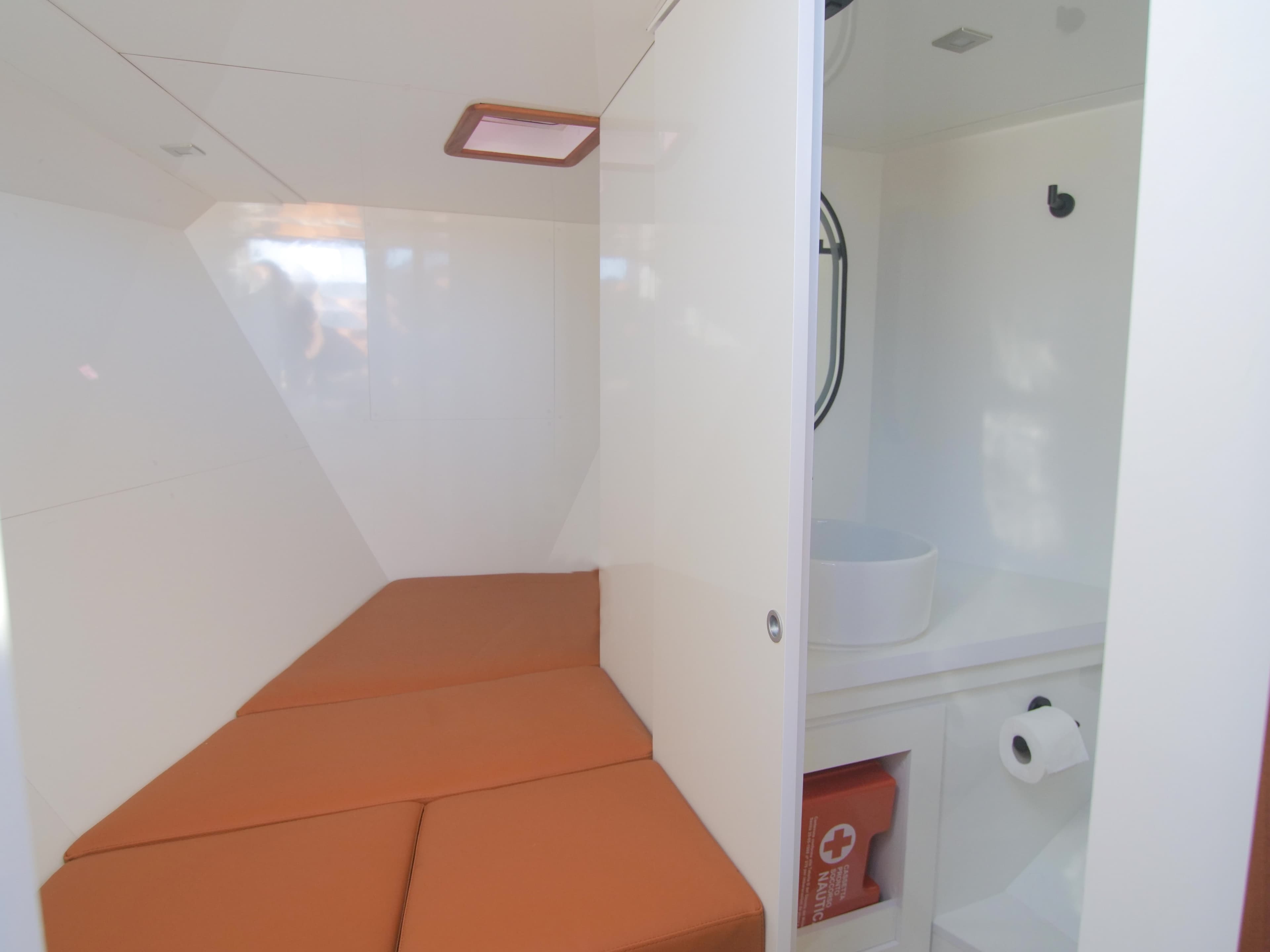 Colnago 35: below deck